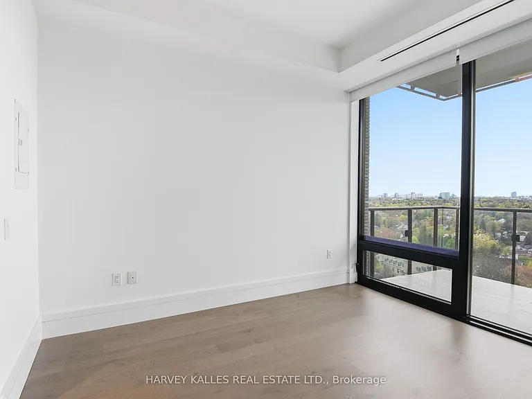 215 Lonsdale Rd #1602 — Photo 12