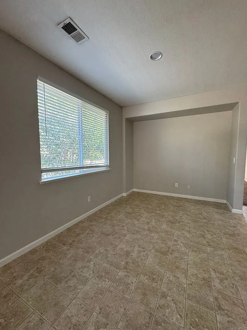 Beautiful 3-Bedroom, 2-Bath Single-Story Home for Rent in Rancho Cordova — Photo 4
