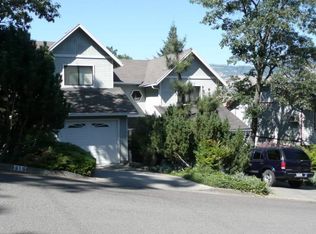 315 Luna Vista St, Ashland, OR 97520