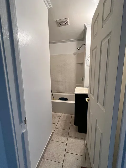 1 bed, 800 sqft, $900 — Photo 3