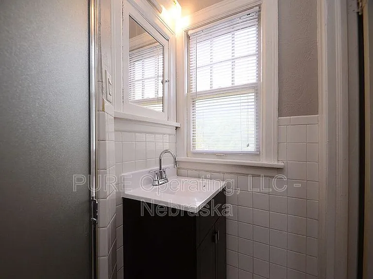 406 N 49th St #5 — Photo 23