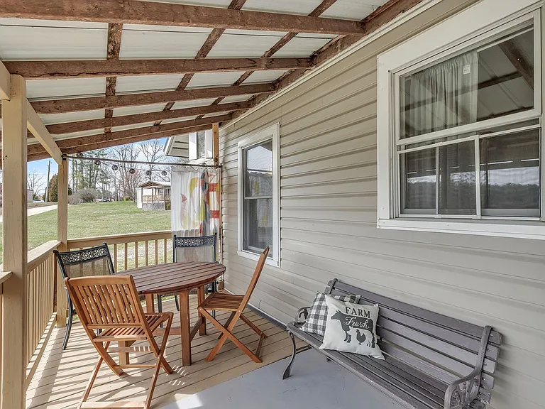 177 Hoots Dr — Photo 16