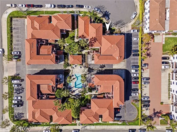 409 Utica Ave #D34, Huntington Beach, CA 92648