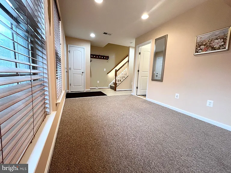 1604 Sebring Ct — Photo 3