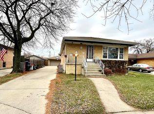 8804 S 55th Ct, Oak Lawn, IL 60453