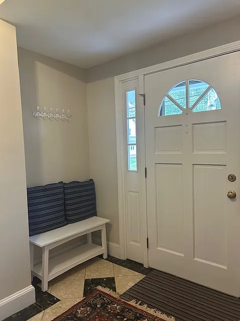 55 Arundel Ave — Photo 4