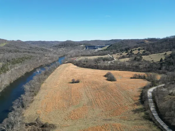 1741 Lancaster Rd, Lancaster, TN 38569