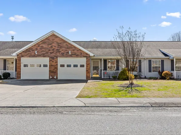 74 Flagstone Dr, Rossville, GA 30741