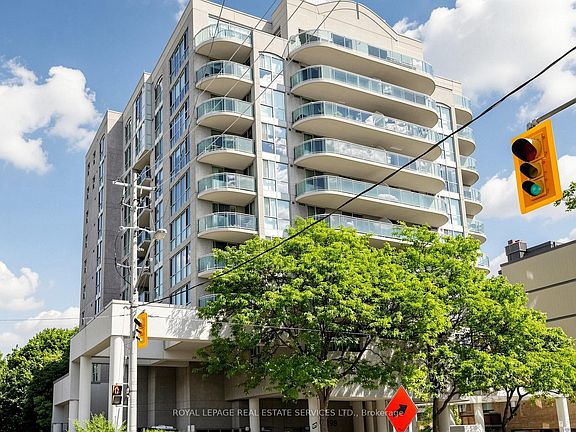 4th image of 398 Eglinton Ave E #203