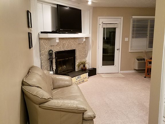 Door to balcony w Morse View