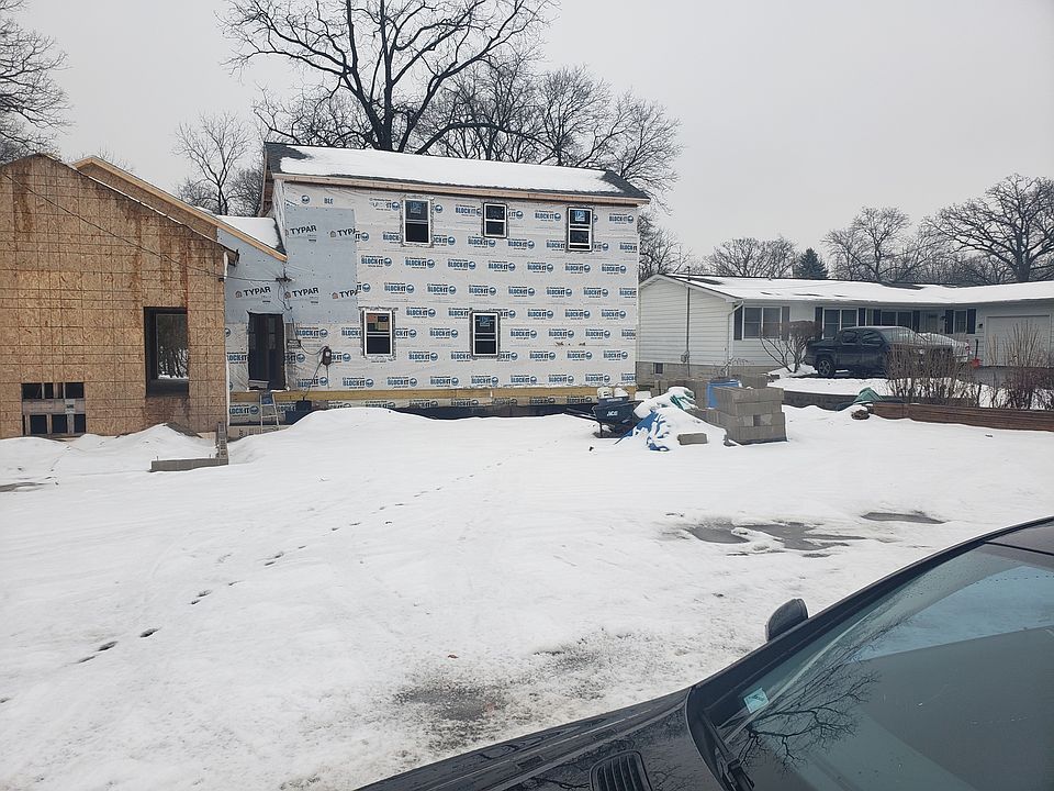 2nd image of 422 N Nichols St