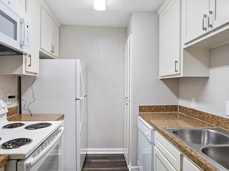 12500 Sandpiper Dr #27 — Photo 5