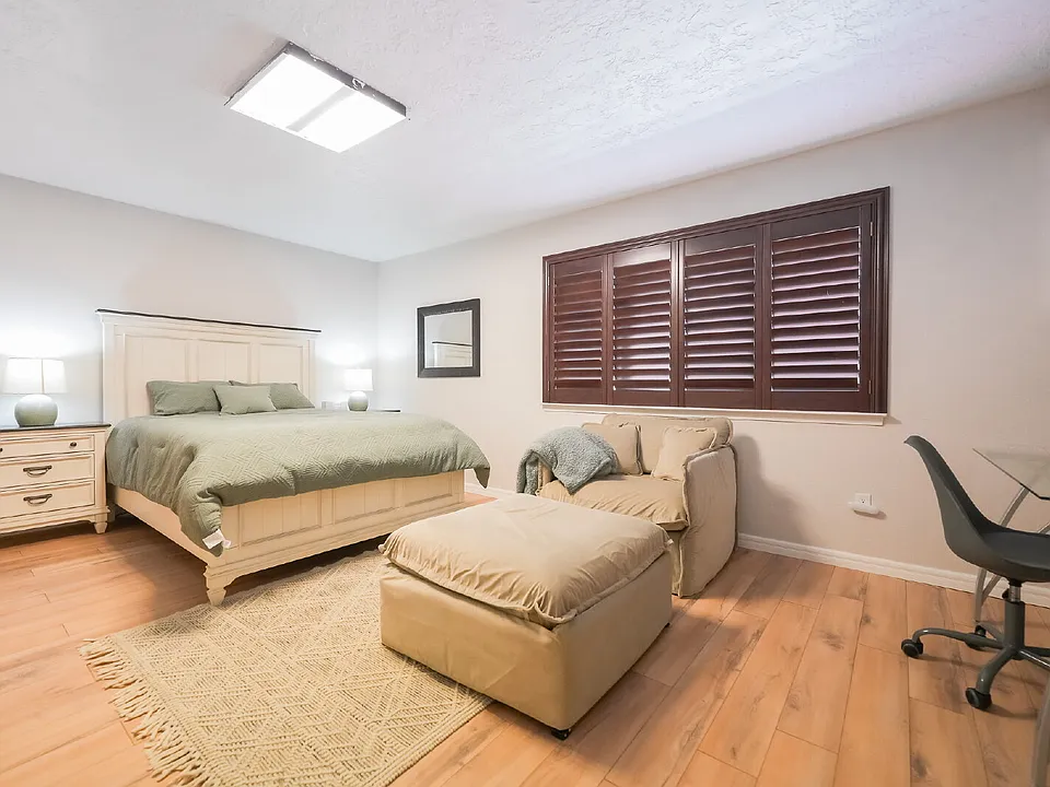 2115 Tesoro Pl #5