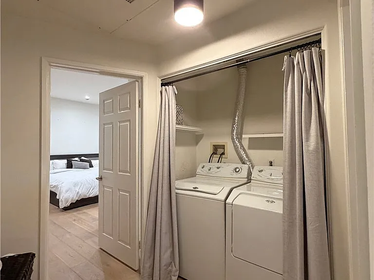4970 Kester Ave #10 — Photo 14