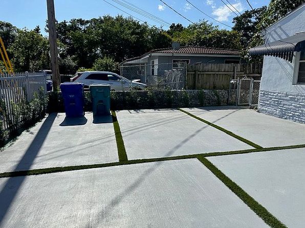 miami-florida-443595097 picture