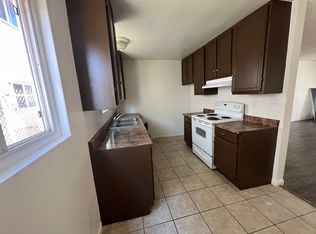 420 E Pleasant Valley Rd #2, Oxnard, CA 93033
