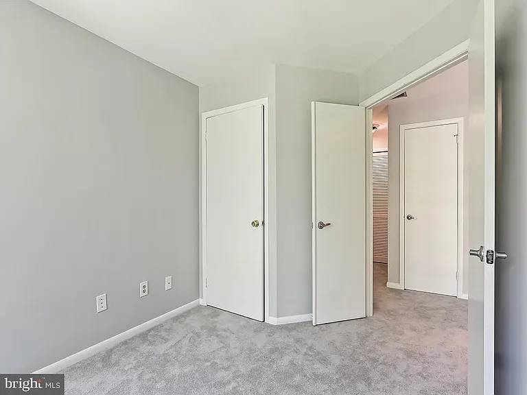303 Trinity Ct #11 — Photo 19