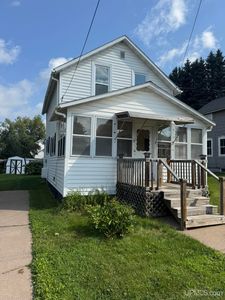 514 E Main St, Iron Mountain, MI, 49801