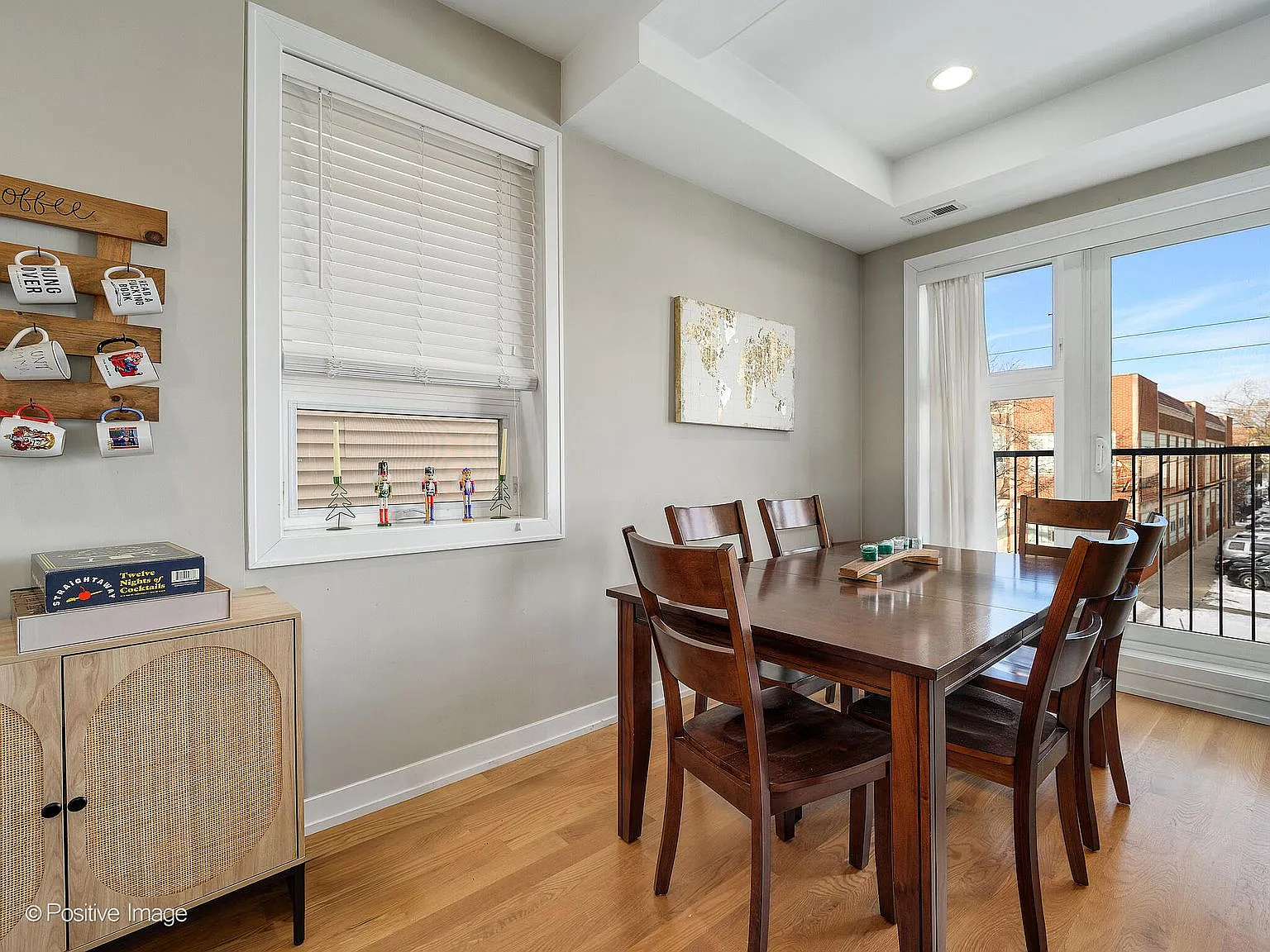 3 bed, 1500 sqft, $3,300 — Photo 3