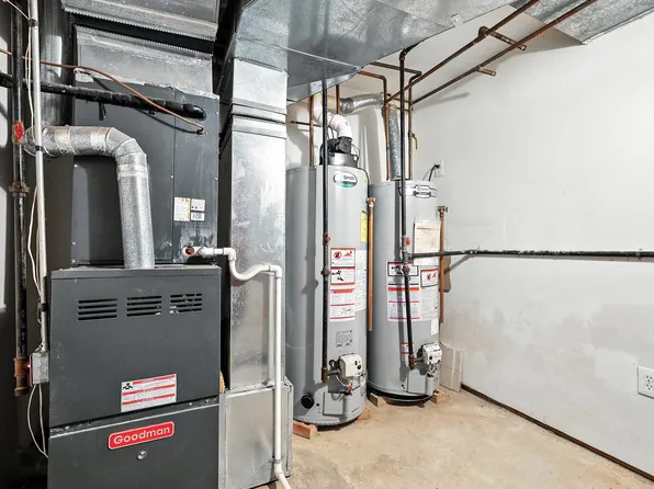 42-19 214th Place image 38 of 44