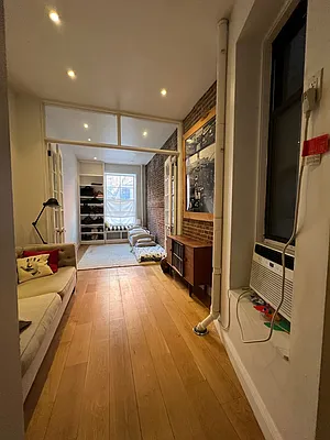 Rented by Compass | media 2