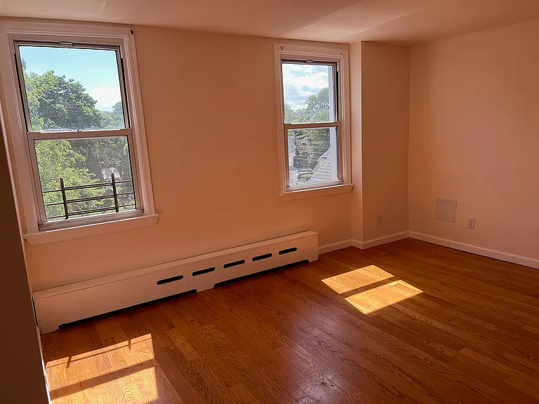 1434 Bay St #2 — Photo 2