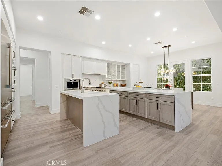 5704 Lyon Ct — Photo 17