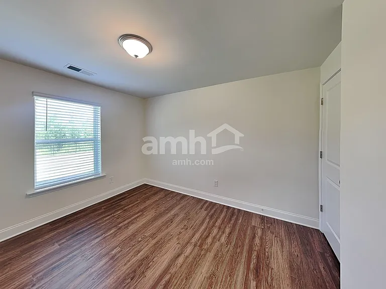 184 Larragan Dr — Photo 22