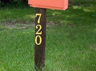 720 Roys Rd, Gautier, MS 39553