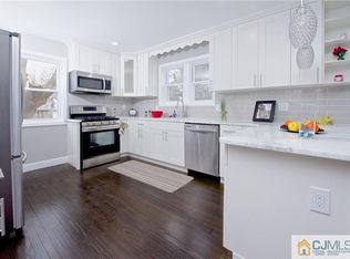 1456 Redwood Dr, Piscataway, NJ
