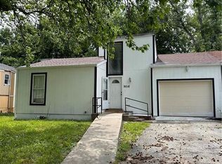 9516 Manning Ave, Kansas City, MO 64134