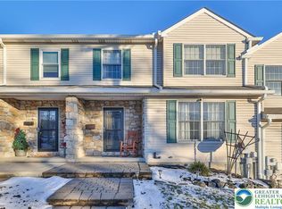 521 S New St, Nazareth, PA 18064