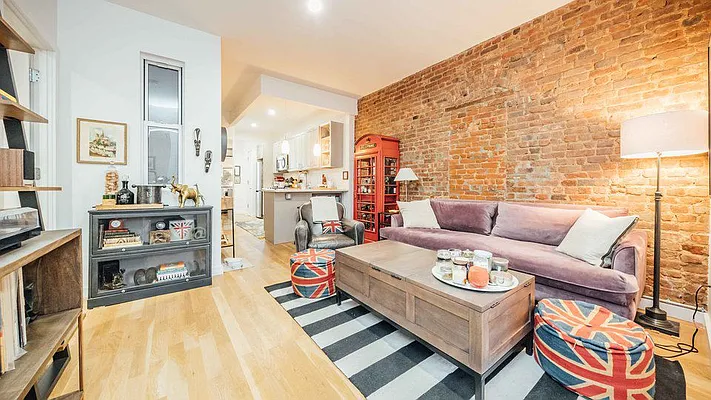Rented by Nooklyn NYC LLC | media 27