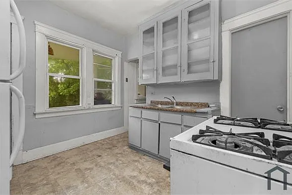 2828 E 125th St #DOWN — Photo 7