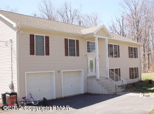 207 Glen Circle Dr, Tobyhanna, PA 18466