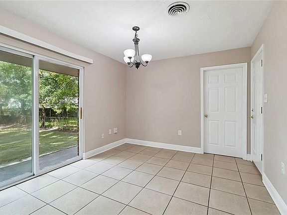 5th image of 3775 Brookwood Dr