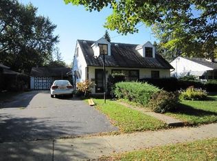 433 E Madison St, Lombard, IL