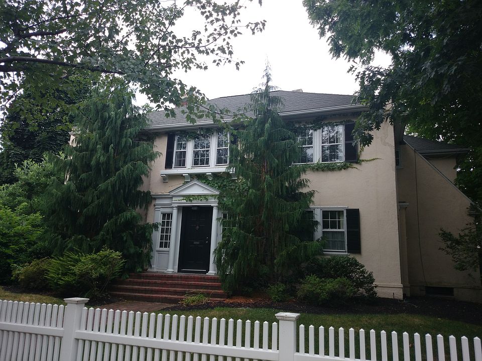 2nd image of 29 Copley St