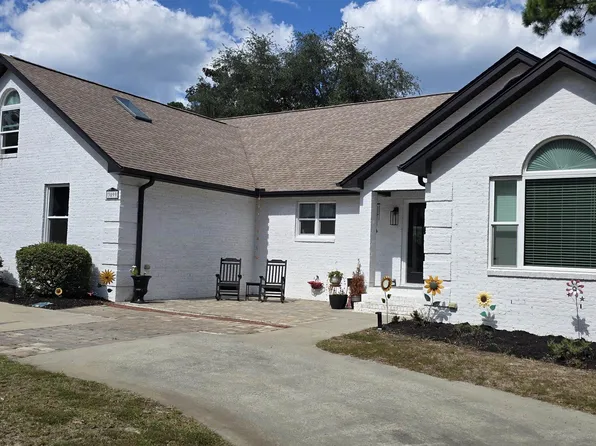 3099 Kings Ct., Little River, SC 29566