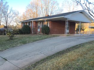 23 N Buncombe School Rd, Weaverville, NC 28787