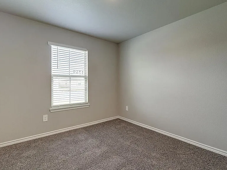 1269 Carnaby St — Photo 14