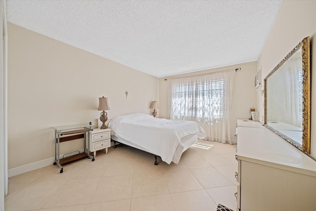 3201 NE 14th Street Causeway #209, photo 9