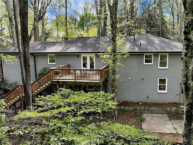 2424 Melinda Ct — Photo 42