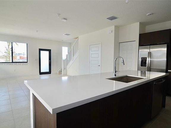 4th image of 8369 NW 49th St
