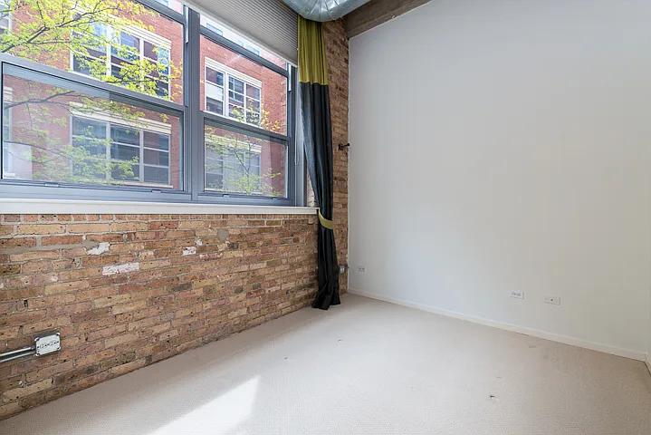 1735 N Paulina St #206 — Photo 9