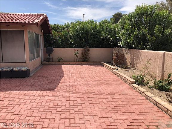 2nd image of 3487 Villa Hermosa Dr