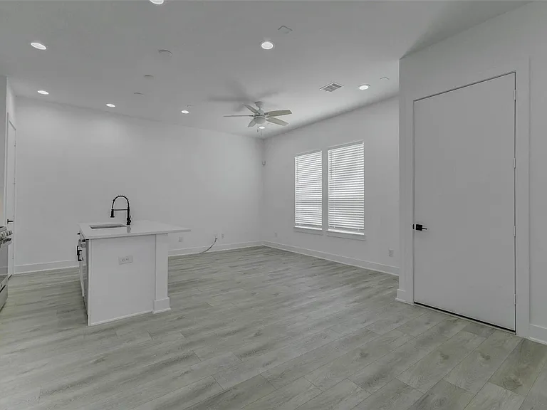 5705 Elysium St — Photo 10