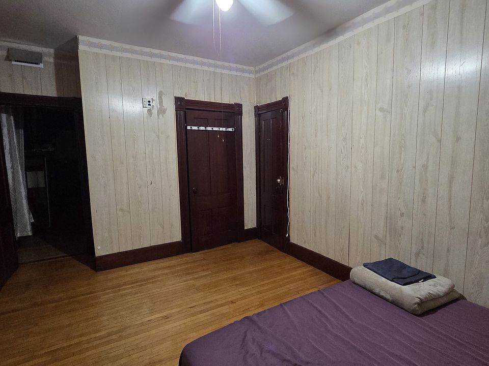 2nd image of 25 Florence St #2
