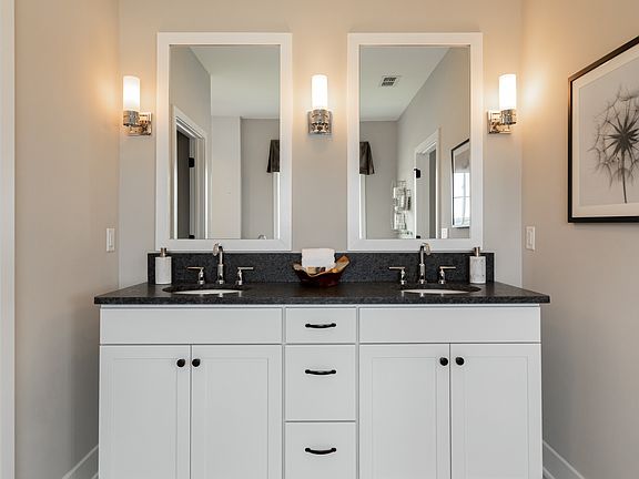 Owner s bath with dual sinks