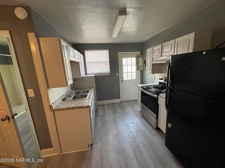 4114 Moncrief Rd #2 — Photo 5